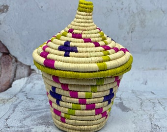 Cesta de bondade africana feita à mão, comércio justo, mulheres artistas de Uganda