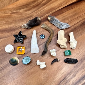 Spiritualist Bone Throwing Set image 5