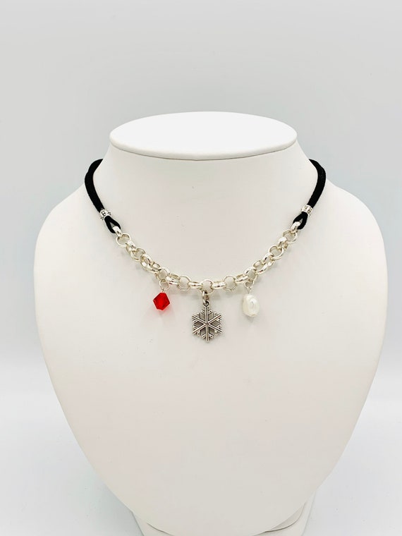 Snowflake Cutout Charm Necklace 925 Sterling Silver Winter Snow Christmas Gift Snowflake Cutout Charm Necklace 925 Sterling Silver Winter Snow Christmas Gift