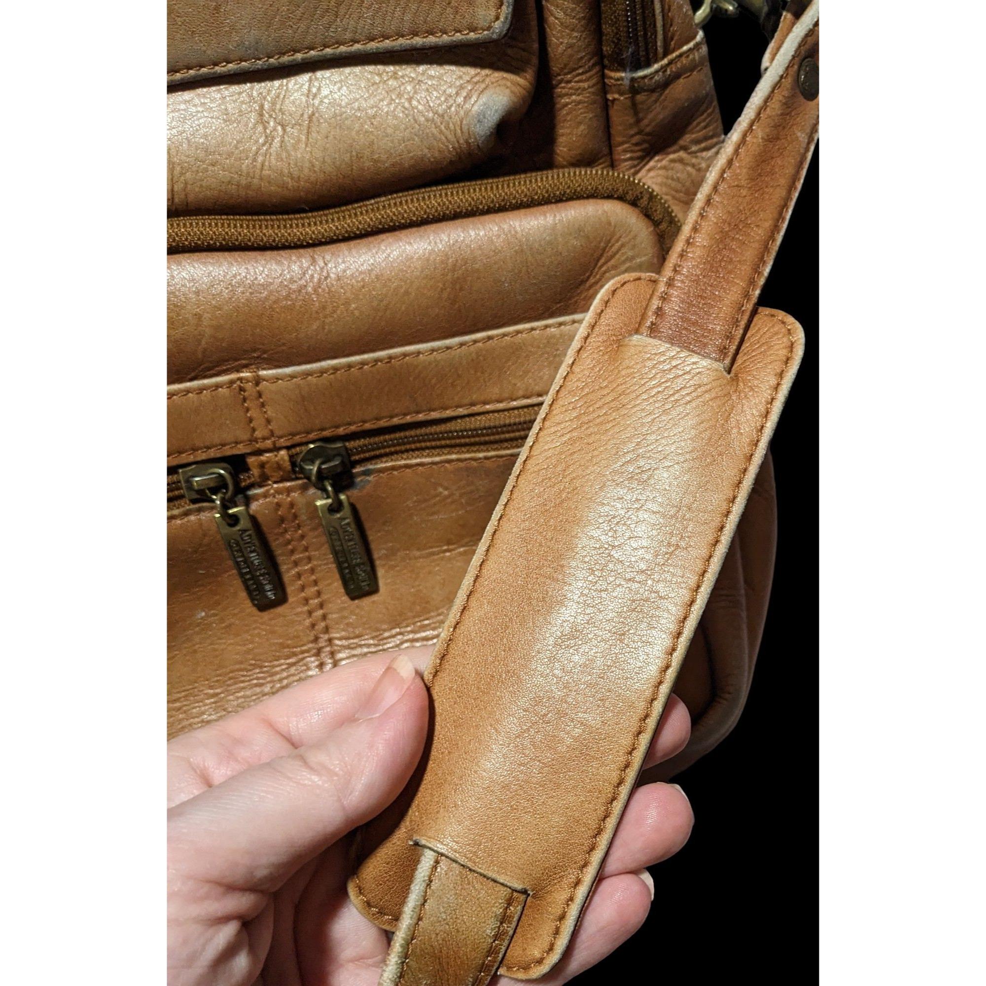 Vintage Wilson's Adventure Bound Originals Multi-pocket Leather