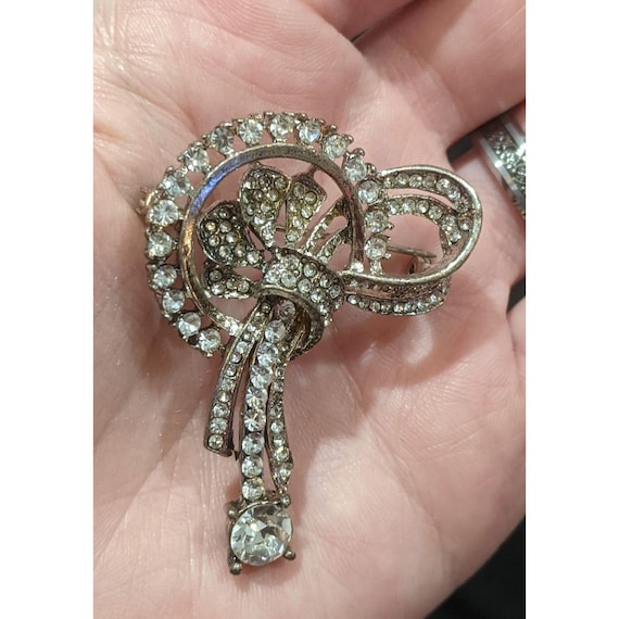 Broche Vintage Argentée Avec Strass - Style Couture - Occasion Bon état