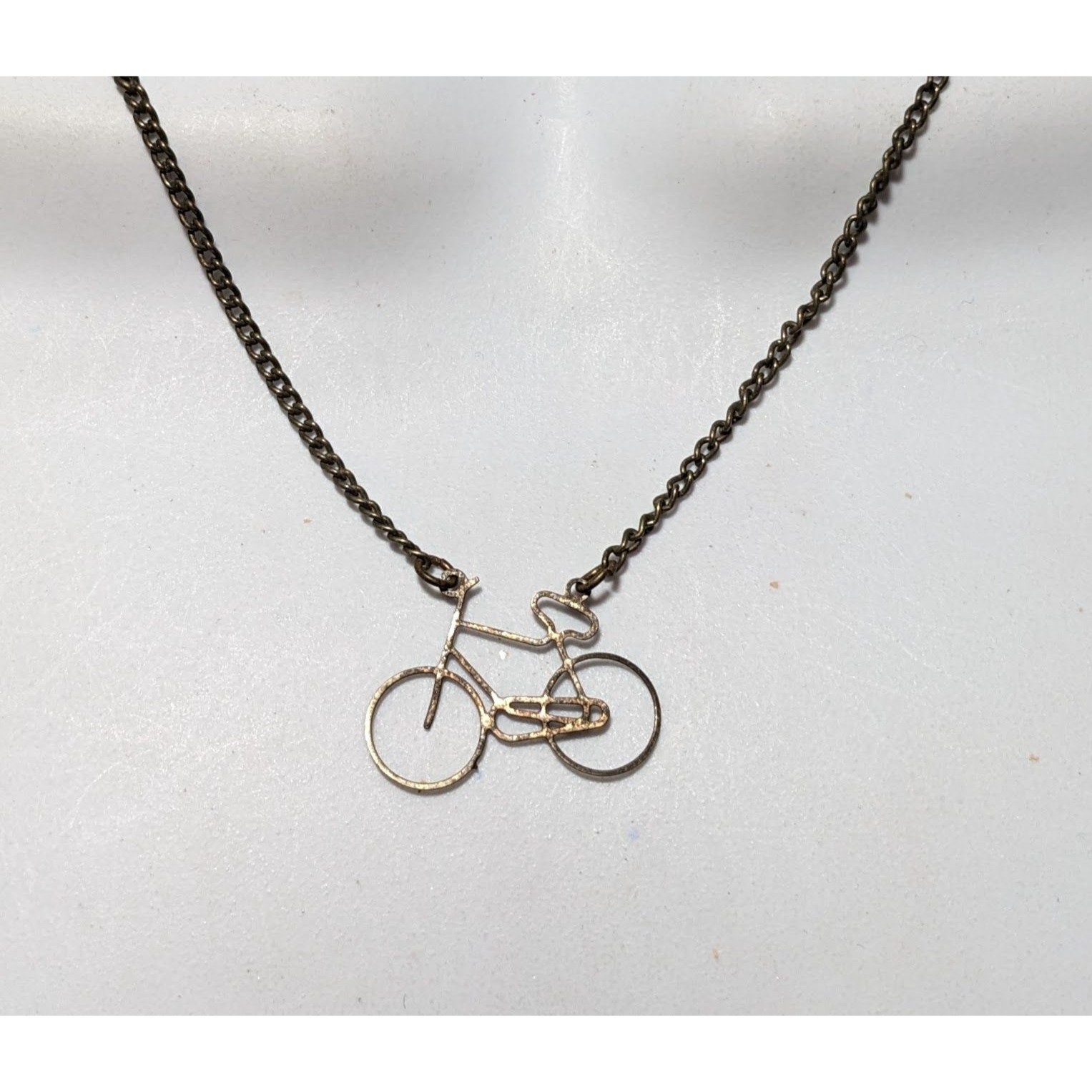 Collier de vélo antique - France