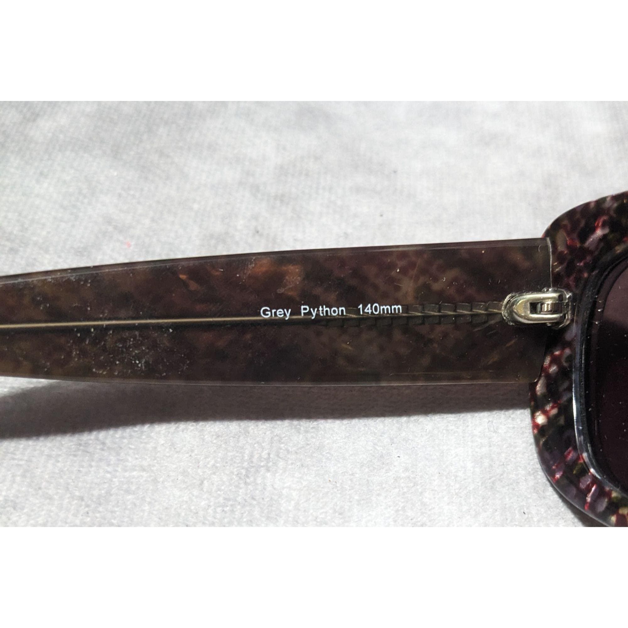 Nicole Miller Vintage Rainforest Grey Python Sunglasses - Etsy display picture 3