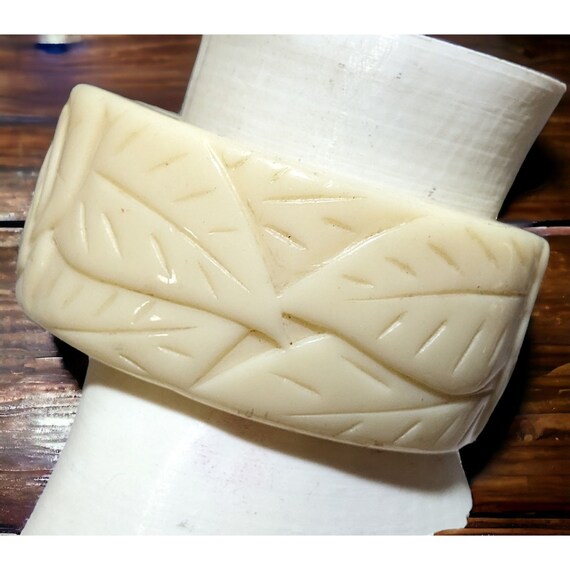 Vintage Cream Rose Carved Bangle Bracelet - image 6