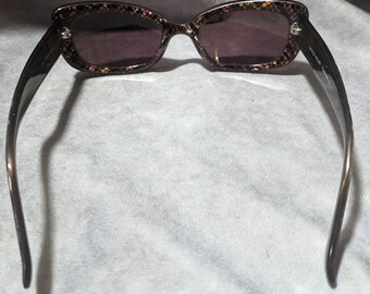 Nicole Miller Vintage Rainforest Grey Python Sunglasses - Etsy display picture 1