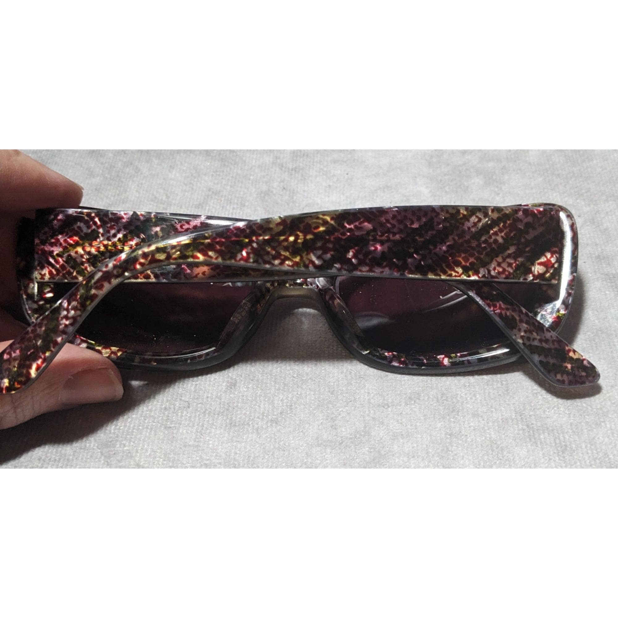 Nicole Miller Vintage Rainforest Grey Python Sunglasses Nicole Miller Vintage Rainforest Grey Python Sunglasses - Etsy main image 2