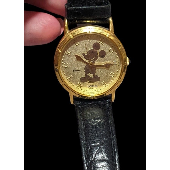 Mickey mouse watch lorus gold hotsell