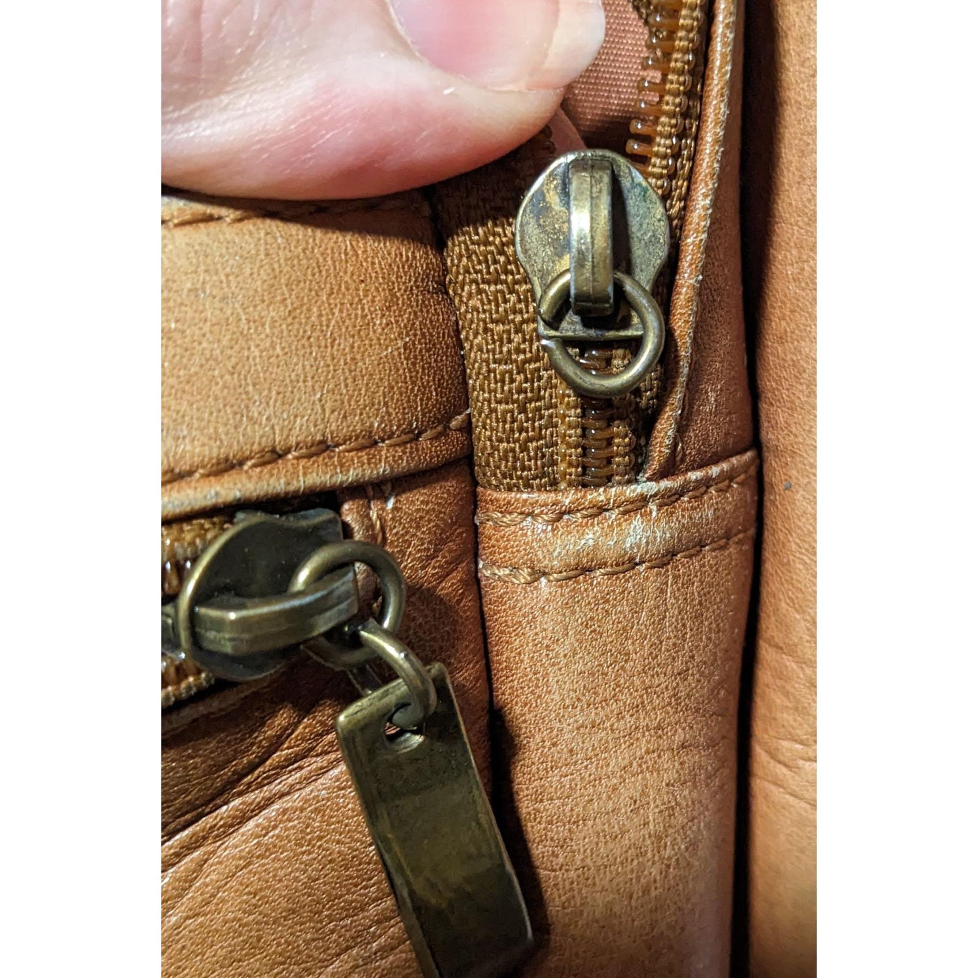 Vintage Wilson's Adventure Bound Originals Multi-pocket Leather