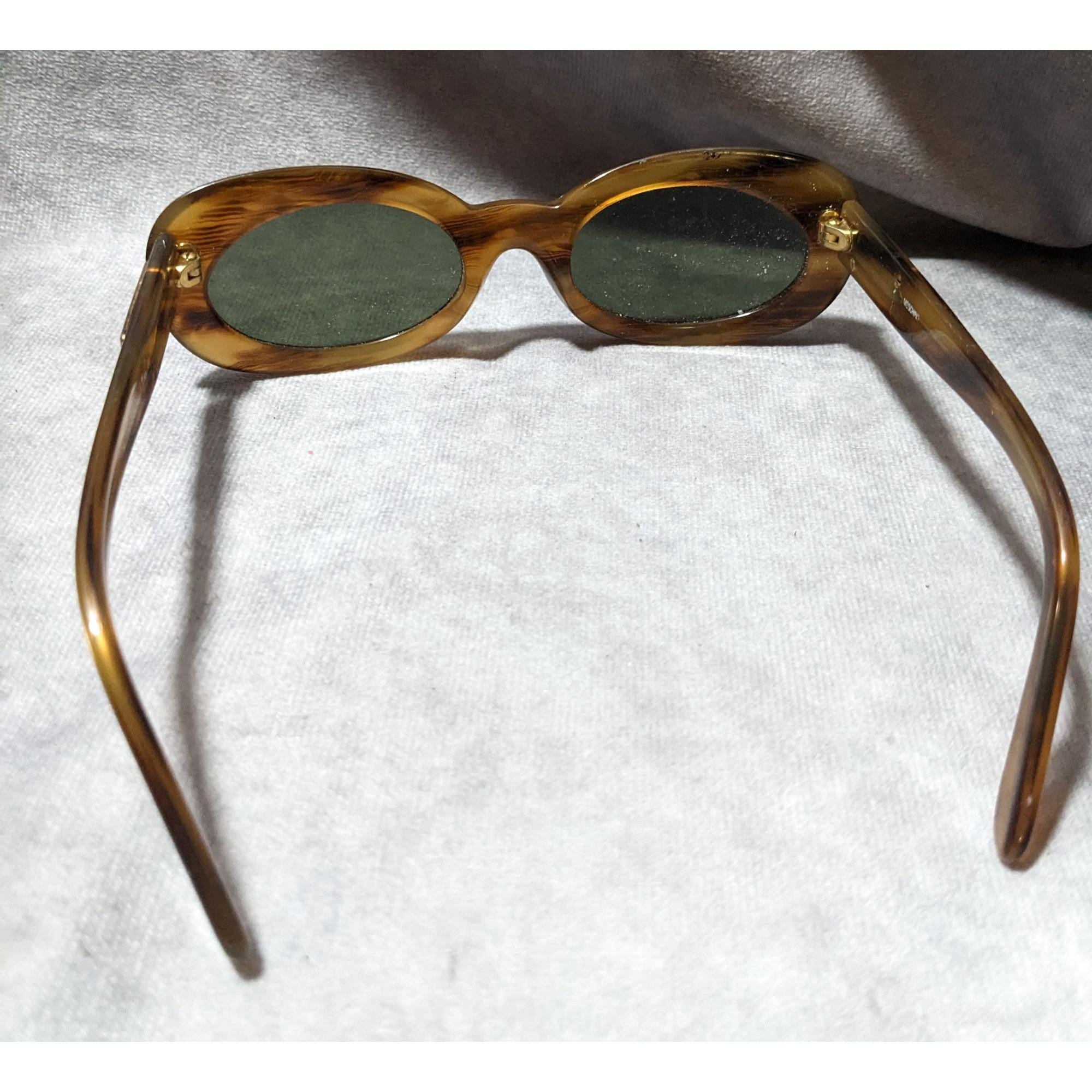 Vintage RARE- Moschino Havana tortoise shell frame sunglasses Moschino Cat-Eye Sunglasses Brown Tortoiseshell | Used  main image 2