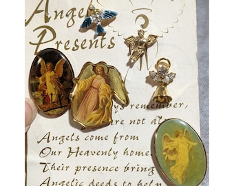 Vintage Angel Presents Lapel Pin Set