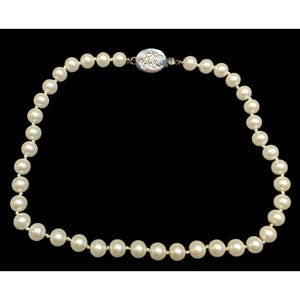 Vintage Elegant Lauren Ralph Lauren Faux Pearl Beaded Necklace