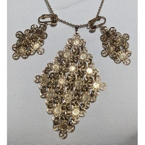 Vintage 70s Sarah Coventry Gold Jewelry Set