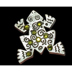 Vintage Chico&#39;s Southwestern Rhinestone Frog Brooch