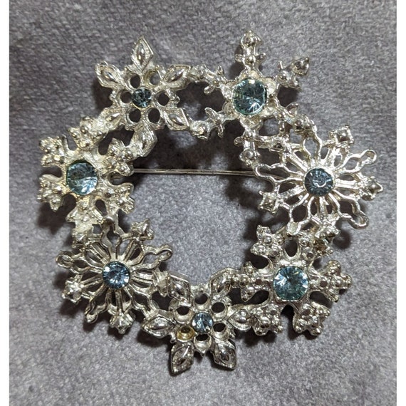 Christopher Radko Vintage Snowflake Wreath Brooch - image 1