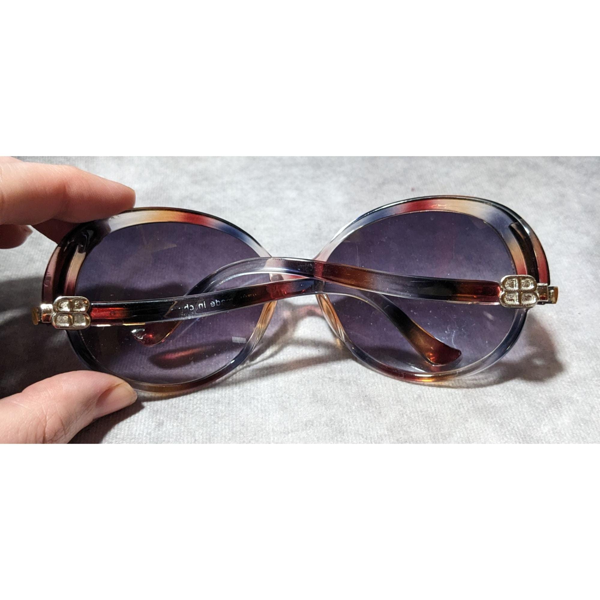 Vintage Baskin Bros. Mottled Red Black and Clear Sunglasses  display picture 1
