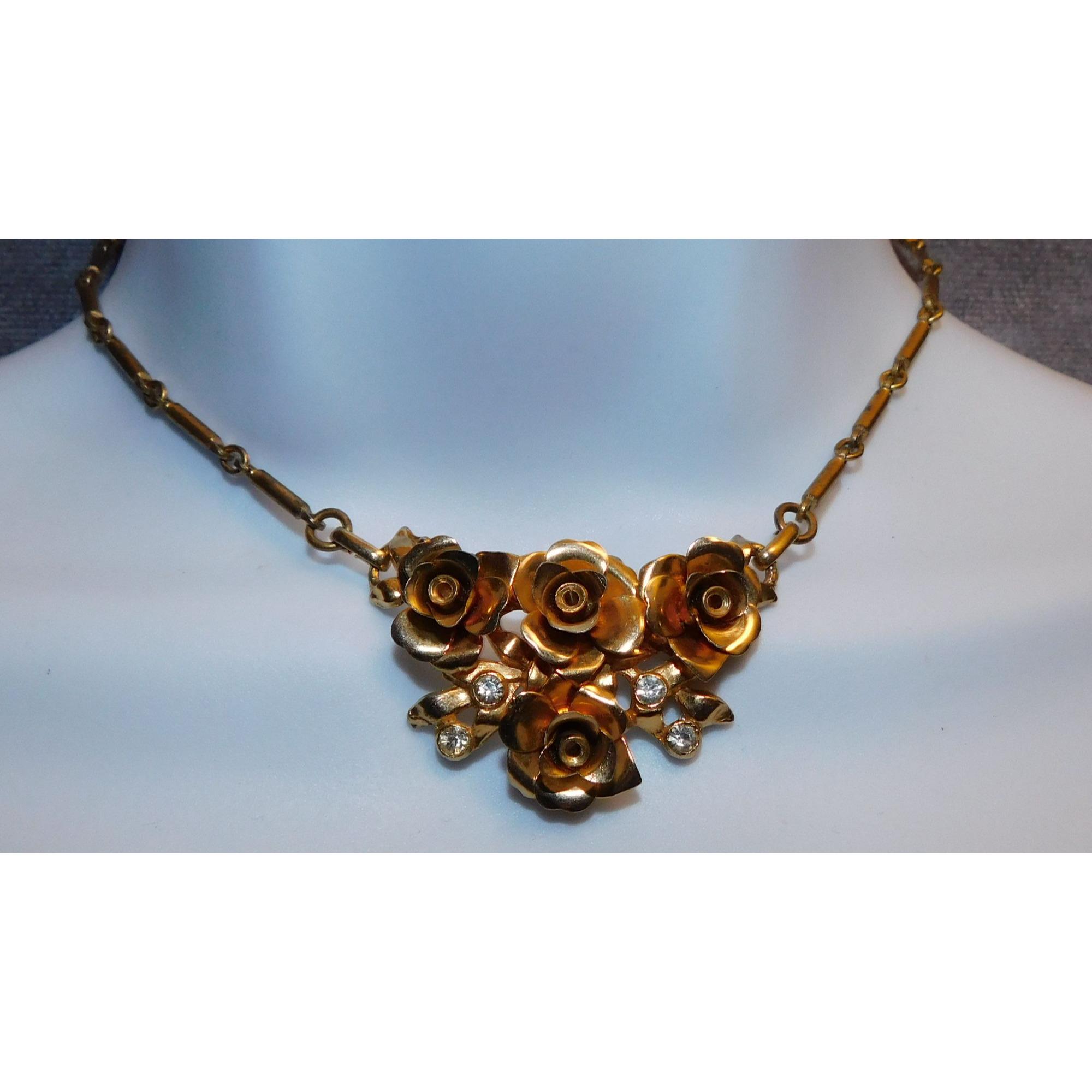 ◆VINTAGE HOLLYWOOD◆ Crystal Rose Necklace VH2435NE001M OBJCON102_3_Model.jpg?sw=156&