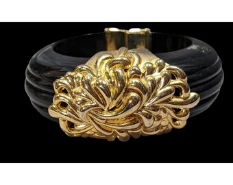 Vintage Inna Cytrine Paris Lucite and Gold Bangle – The  Vintage French Inna Citrine jeweled bracelet display picture 1