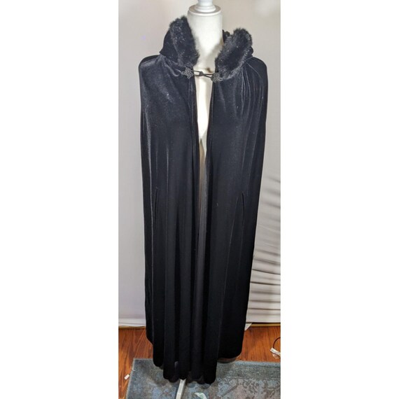 Vintage Gothic Jeffrey & Dara Evenings by Tom Barra Velvet Hooded