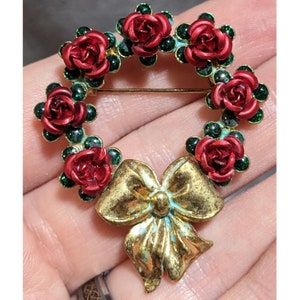 Vintage Avon Rose Wreath Brooch