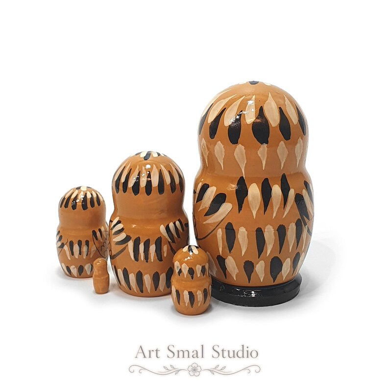 Matriochka hiboux russes en bois, 5 pièces, couleur marron, vue de dos