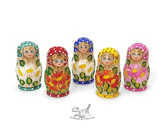 Matriochka Poupée Russe Gigogne Traditionnelle Classique Fleurs bois brut. Wood Burned Matryoshka Russian Nesting Dolls flowers. Réf:P5P1V