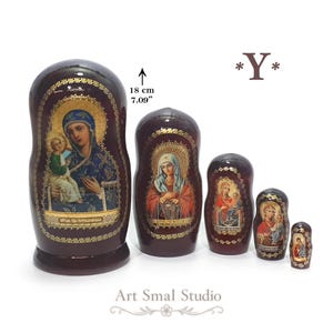 Matriochka Religieuse – Poupée Russe avec Icônes Orthodoxes, Vierge Marie, Enfant Jésus, Saint Nicolas, Vladimirskaya, Kazanskaya.