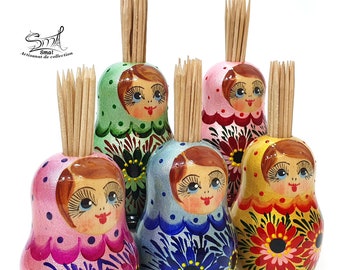 Wooden toothpick holder, pen holder, pencil holder, Matryoshka doll, Russian doll, Babushka. Ref: AT3AZ1