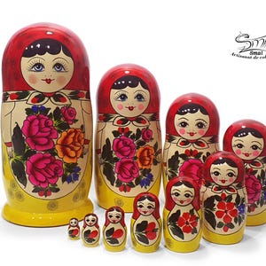 Matryoshka Russian Traditional Semenov – Authentic Nesting Doll in Wood, Hand-Painted and Handmade Folk Art Gift from Russia