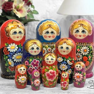 Hand-Painted Matryoshka Russian Nesting Dolls Mariya – Floral Design, Collectible Gift, Home Decor, Unique Folk Art, 5 Pieces Ref:F5G2M