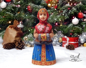 Handmade wooden carved Russian doll traditional figurine. Russian doll hand-painted solid wood sculpture. Ref:SBF3C