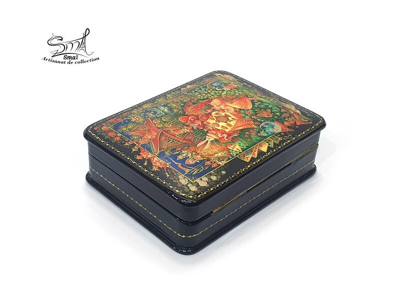 Alice au Pays des Merveilles Boîte à bijoux russe laquée Coffret de collection miniature