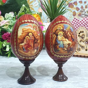 2 Œufs de Pâques décoratifs en bois faits main avec scène de la Nativité, finition brillante vernie, icônes chrétiennes orthodoxes avec support, décoration religieuse de Noël et Pâques