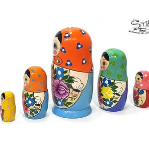 Vintage Russian nesting doll Matryoshka, traditional classic, hand-painted, floral motifs, decorative and collectible, gift idea. V5G2 image 20