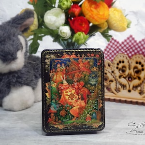 Alice au Pays des Merveilles Boîte à bijoux russe laquée Coffret de collection miniature