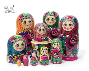 Russian Matryoshka 7-piece hand-painted nesting dolls, traditional Polkhov-Maidan style, gift for collectors. Ref: M7M1S