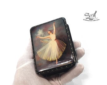 Ballerina from the ballet Giselle - dancer, lacquered Russian papier-mâché jewelry box, handmade Fedoskino-style collector's box. Ref: 8B6A1B