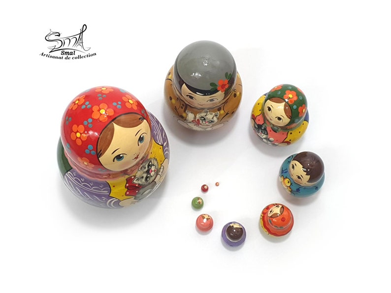 Ensemble complet matriochka russe « Rêves d’Enfance » 10 pièces, 13 cm, toutes les poupées ouvertes, peinture artisanale colorée et décor enfantin