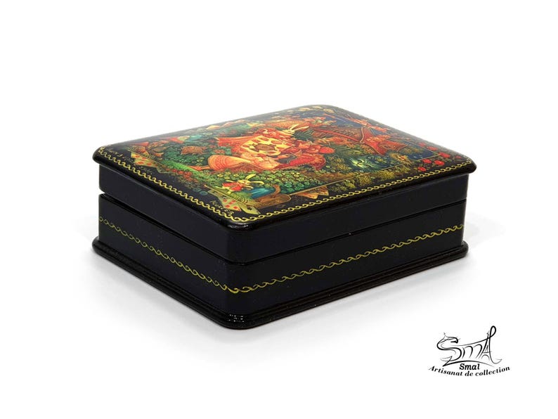 Alice au Pays des Merveilles Boîte à bijoux russe laquée Coffret de collection miniature