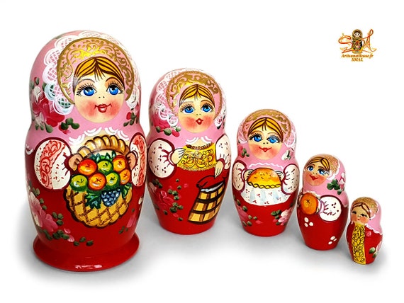 russian doll nesting