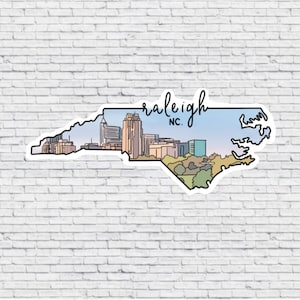 Etiqueta E ímã do design da skyline de Raleigh, North Carolina de <br> Entrega Rápida? Adesivo impermeável de vinil | Ímã Raleigh