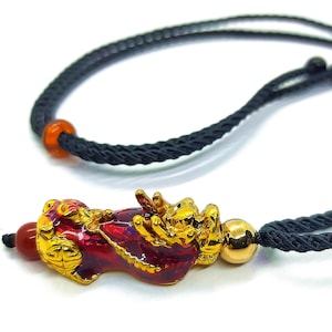 Collana con filo dorato Pixiu: Pixiu per la temperatura dell&#39;umore. Girocollo Feng Shui per la ricchezza