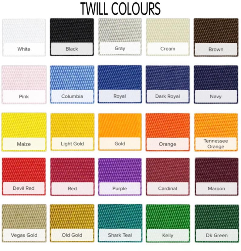 K&ouml;nnte beinhalten: Eine Farbkarte mit dem Titel TWILL COLOURS, die f&uuml;nfundzwanzig quadratische Stoffmuster in verschiedenen Farbt&ouml;nen zeigt, darunter Wei&szlig;, Schwarz, Grau, Creme, Braun, Rosa, Blau, Gelb, Orange, Rot, Lila, Blaugr&uuml;n und Gr&uuml;n mit Beschriftungen.