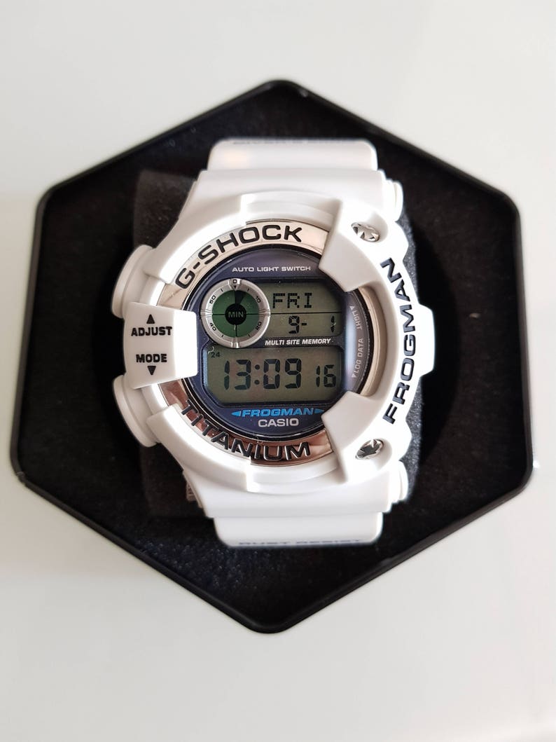 Casio G Shock Dw9900 Lg 8jr White Gray Vintage Rare Model Etsy