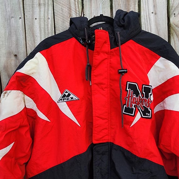Vintage 90's Apex One Wisconsin Badgers Sharktooth Puffer Jacket