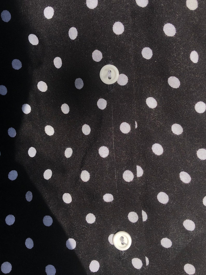 Black and white polka-dot cropped button up shirt with big collar