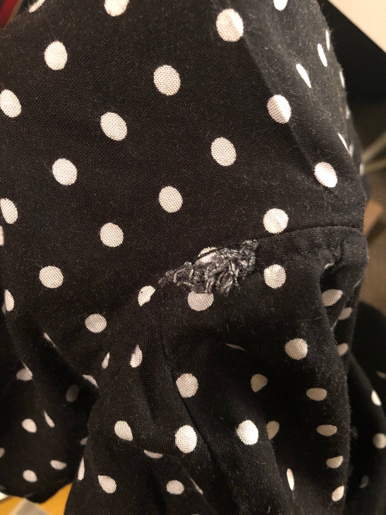 Black and white polka-dot cropped button up shirt with big collar