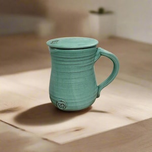 Handmade Pottery Tea Mug with Lid: Blue Ceramic Coffee Cup (18.6 Oz)