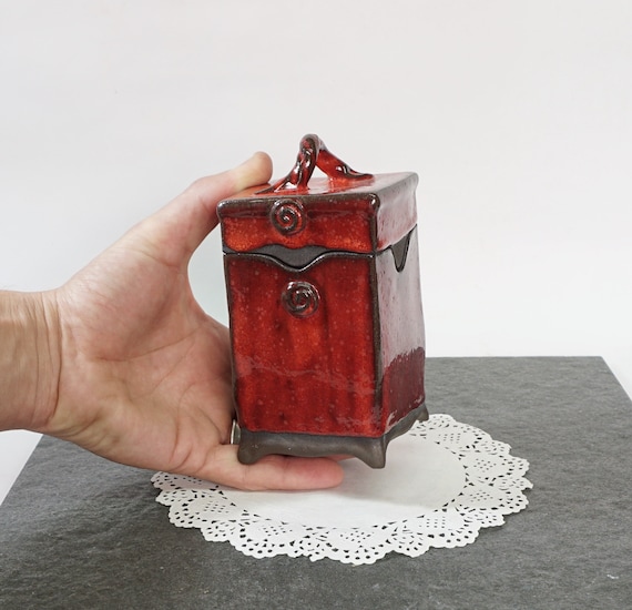 蓋付き正方形陶器箱：赤または黄色の陶器容器 - Etsy 日本