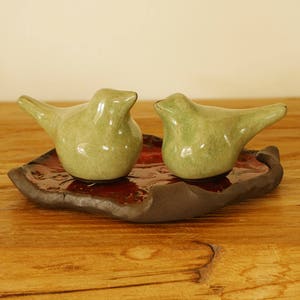 Two sculpted ceramic birds on a tray, Green birds, Pottery bird, Ceramic bird for collectors, Small ceramic birds,