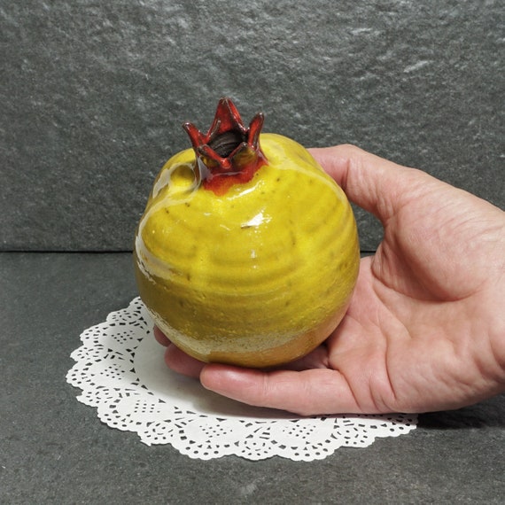 イエローポタリーザクロ：イスラエルの手作り陶芸アート - Etsy 日本